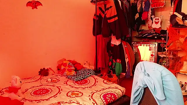Rossiee_huntt 网络视讯表演