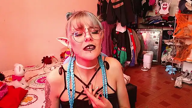 Rossiee_huntt's Webcam Show