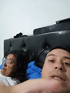 Aurora_levi webcam show