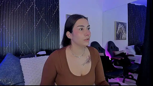 Bonnie_Rider Show in webcam