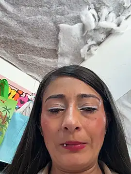 הופעת וובקאם של IsabellaMariet