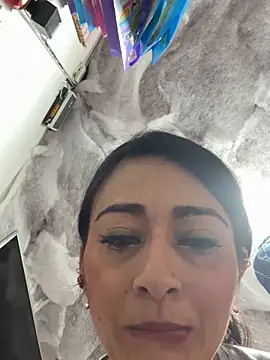 הופעת וובקאם של IsabellaMariet