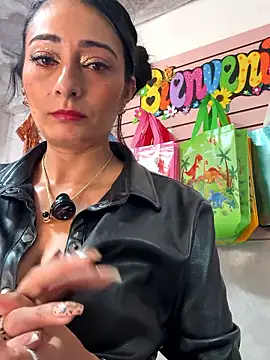 IsabellaMariet 라이브 XXX 채팅