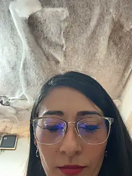 IsabellaMariet Show in webcam