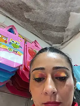 عرض كام IsabellaMariet