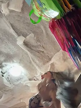 IsabellaMariet Pertunjukan Webcam