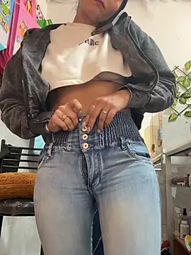 عرض كام IsabellaMariet