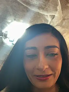 Chat +18 de IsabellaMariet ao vivo