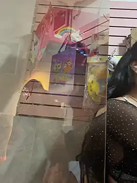 IsabellaMariet Adlı Modelin Canlı XXX Sohbeti