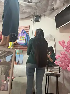 عرض كام IsabellaMariet
