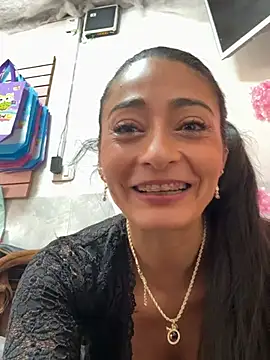 הופעת וובקאם של IsabellaMariet