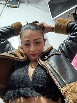 عرض كام IsabellaMariet