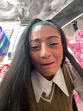 IsabellaMariet Adlı Modelin Canlı XXX Sohbeti