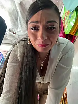 عرض كام IsabellaMariet