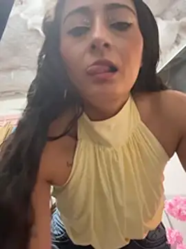 הופעת וובקאם של IsabellaMariet