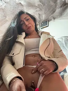הופעת וובקאם של IsabellaMariet