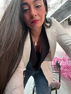 IsabellaMariet Adlı Modelin Canlı XXX Sohbeti