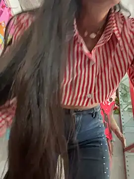 عرض كام IsabellaMariet