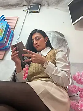 عرض كام IsabellaMariet