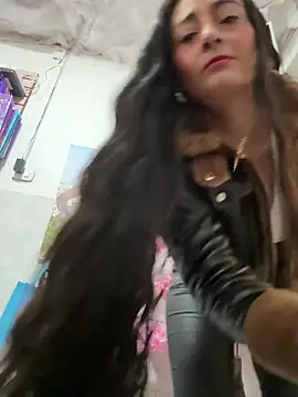 הופעת וובקאם של IsabellaMariet