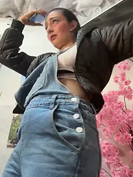Chat XXX en directo de IsabellaMariet