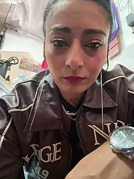 הופעת וובקאם של IsabellaMariet