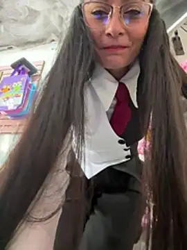 عرض كام IsabellaMariet