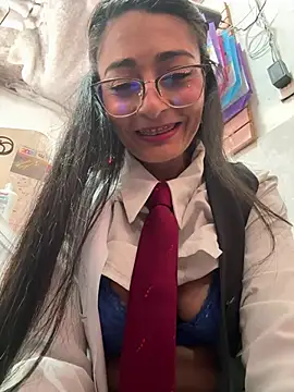عرض كام IsabellaMariet