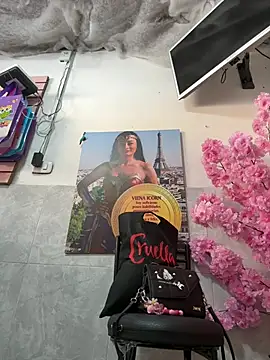 عرض كام IsabellaMariet