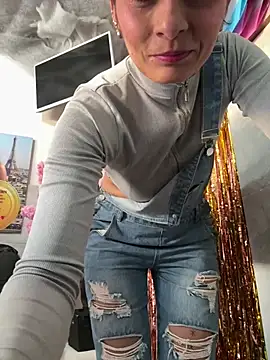 IsabellaMariet 网络视讯表演