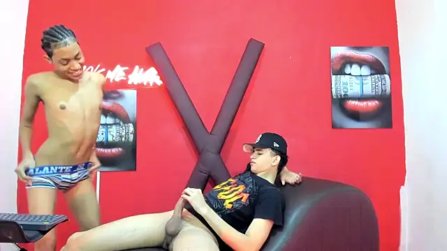 LOVE_GUYS1 Pertunjukan Webcam