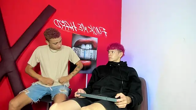 KING_BOYS2026 Show in webcam