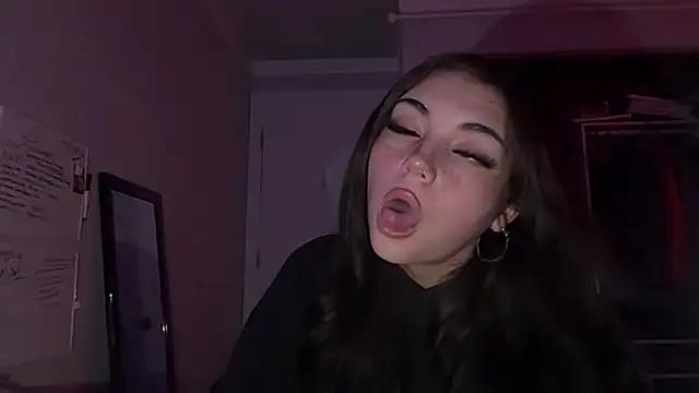 Maddieblairxo Adlı Modelin Web Kamerası Şovu