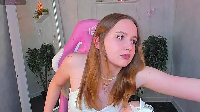 Emmaa_KimmのライブXXXチャット