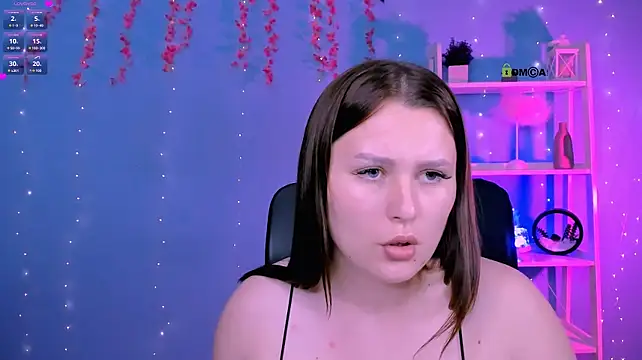 luna_noct élő XXX-chatje