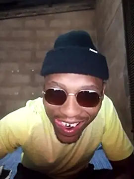 Show modela The_pounding_pounder na web-kameri