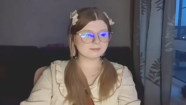 YukiBlush – webcam-show