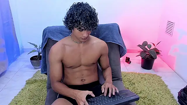 hades_derox_ webcam show