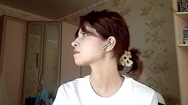 Show Webcam de LowkeyIndigo