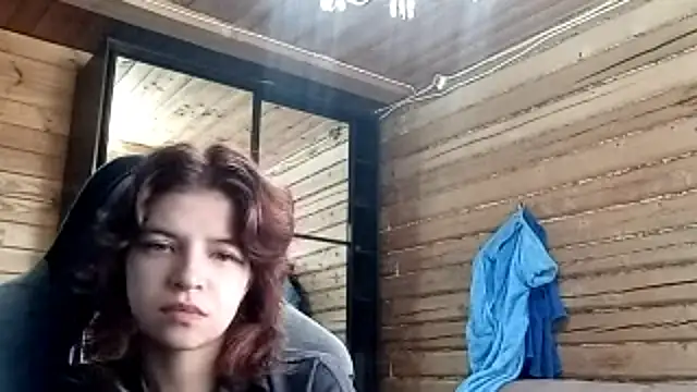 Chat +18 de LowkeyIndigo ao vivo