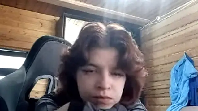 LowkeyIndigo's Live XXX Chat