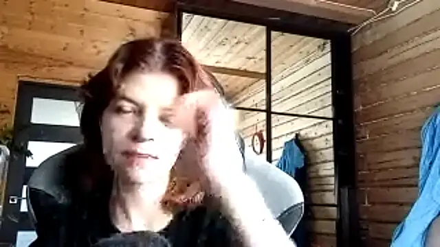 LowkeyIndigo – live chatrum