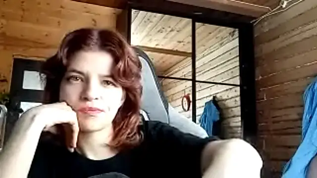 LowkeyIndigo – webcam-show