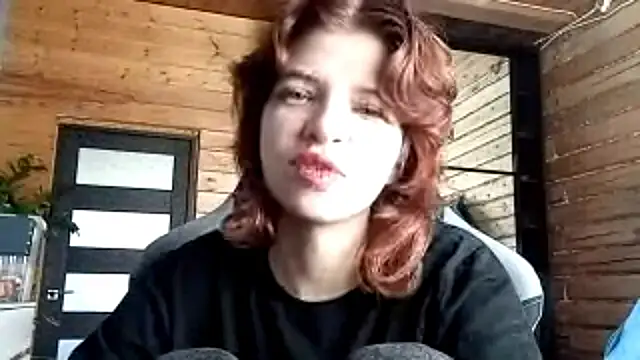 LowkeyIndigo Live Chatraum