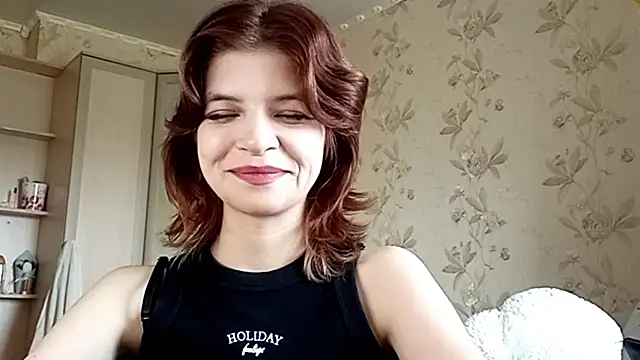 LowkeyIndigo: вебкам-шоу