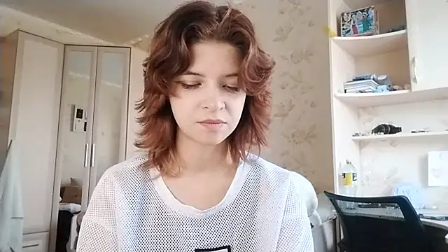 LowkeyIndigo's Live Chat Room