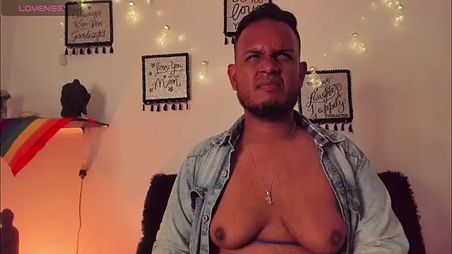 Show modela Jay_raze na web-kameri