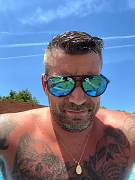 RhinalSquad Webcam Show