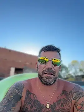 RhinalSquad webcam show