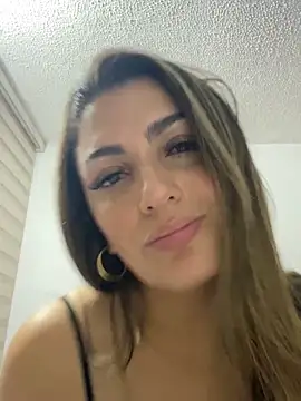 BellaViolet Chat XXX in diretta
